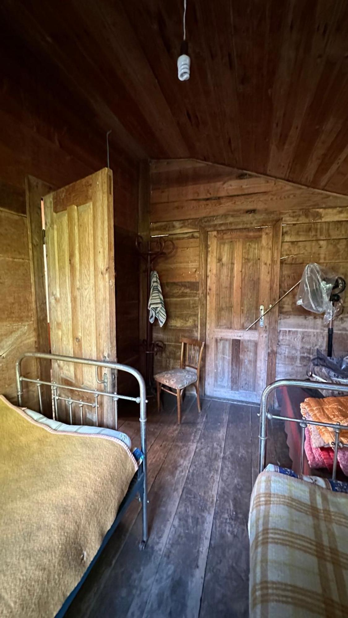 Wood House Gomi Homestay Ozurget'i