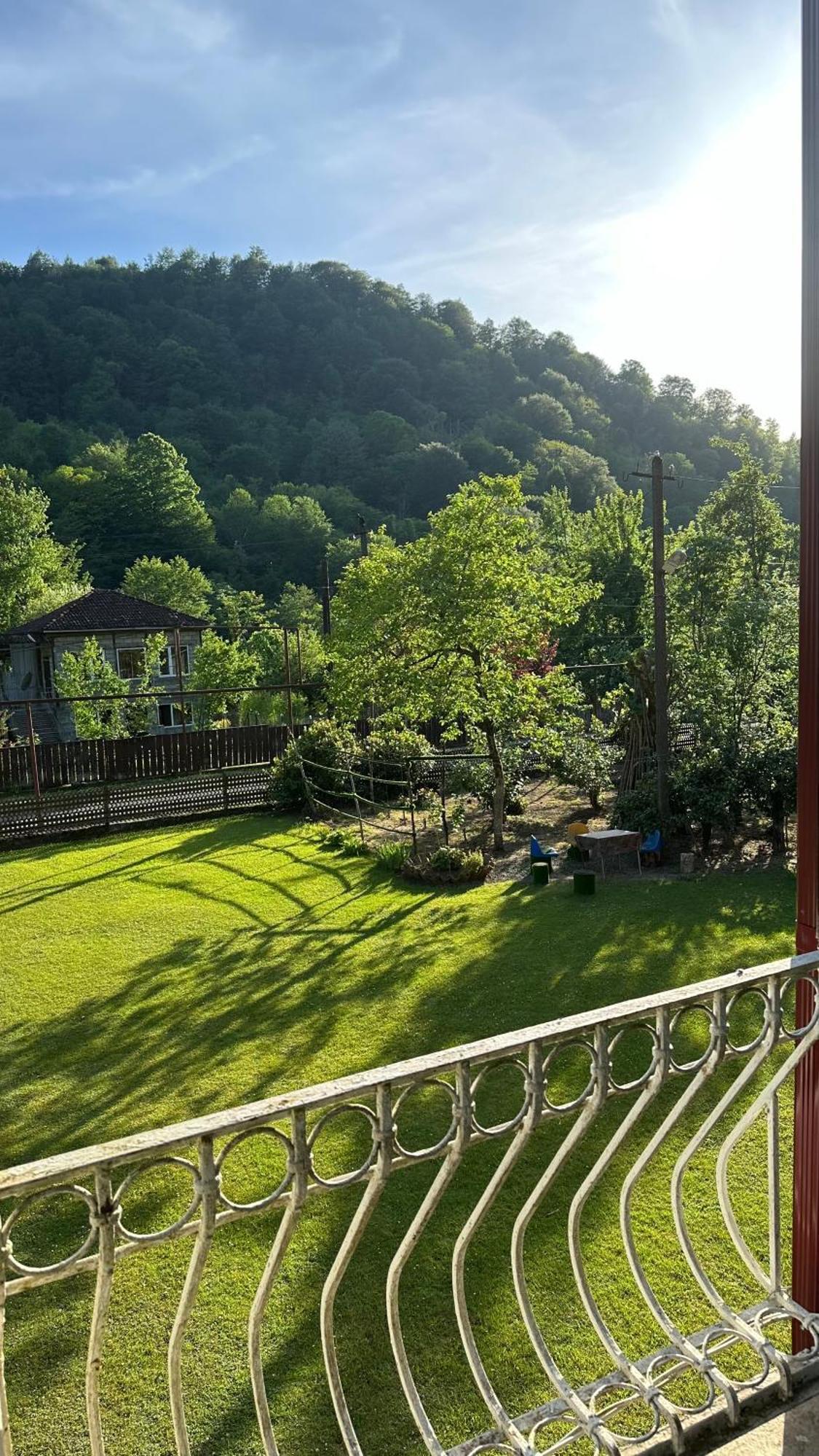 Wood House Gomi Homestay Ozurget'i